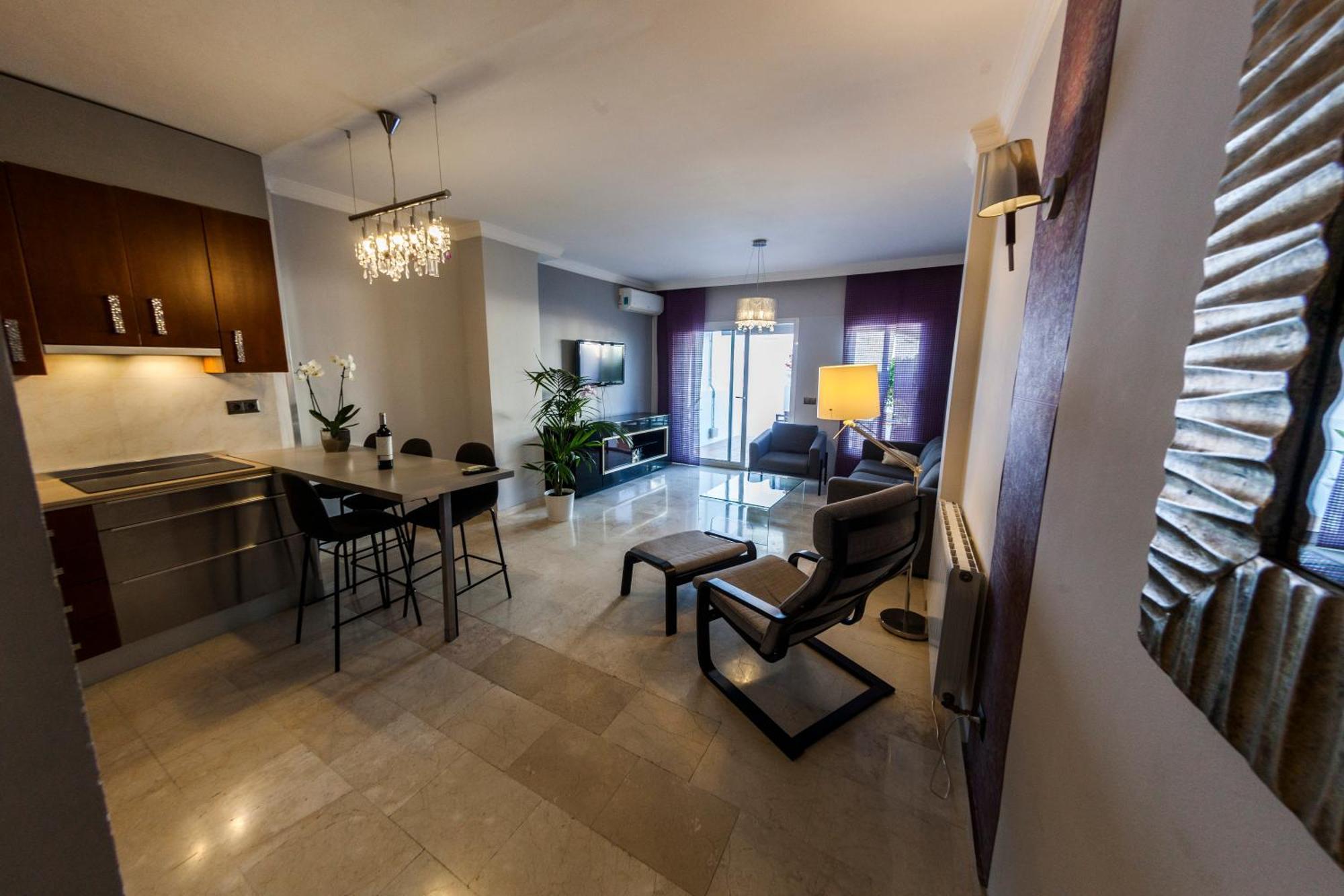 Apartamentos Abril Nerja Exterior photo